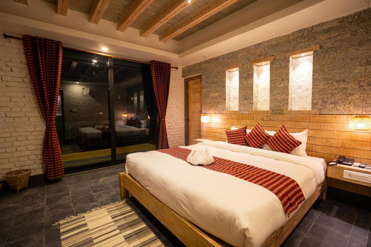 Hotel Mera Peak Private Limited 포카라 외부 사진